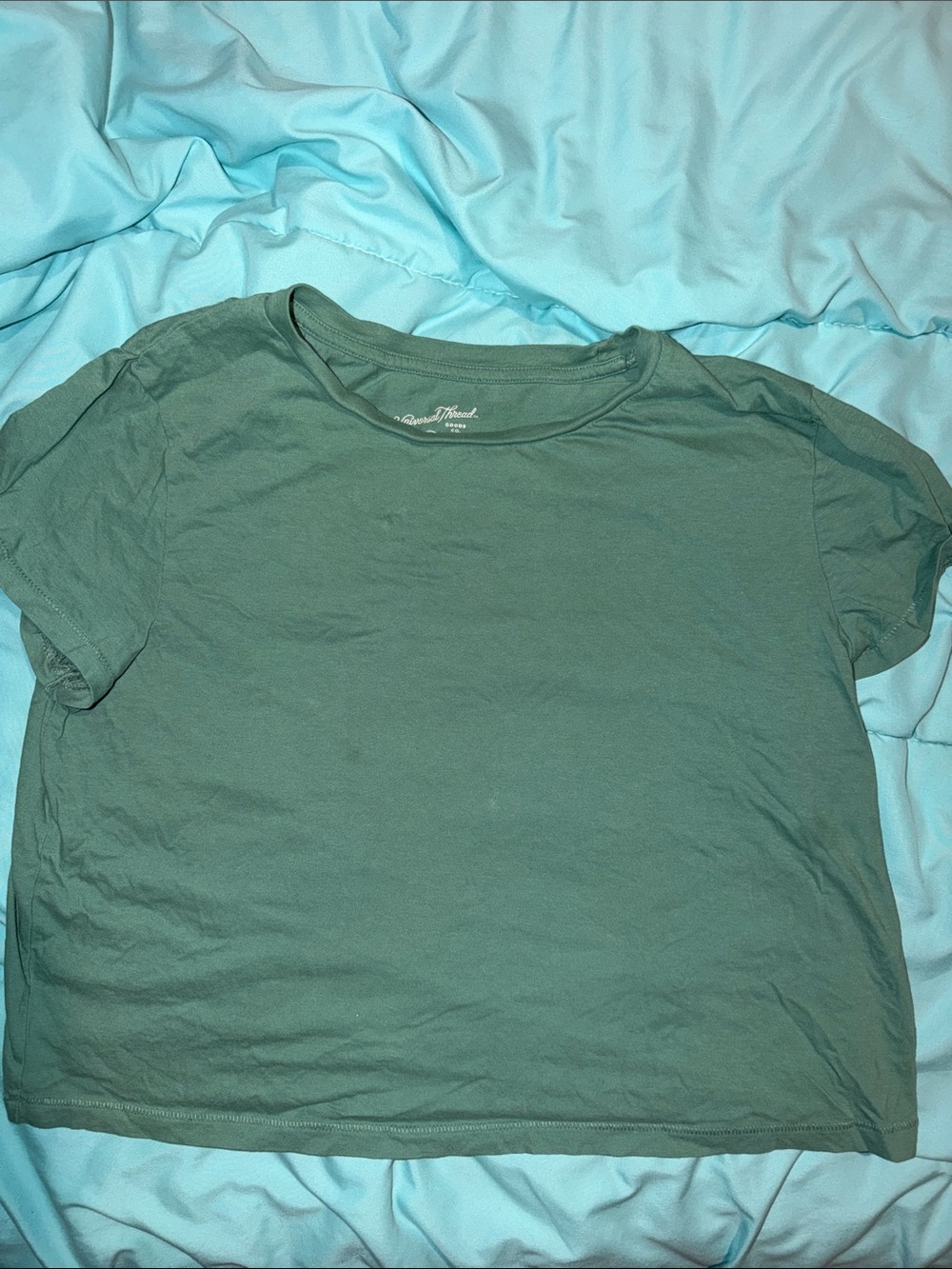 Universal Thread Women's Green Crop Tee